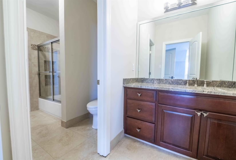 7365 OSBORN MEADOWS DR, Arlington, Tennessee 38002, 5 Bedrooms Bedrooms, 12 Rooms Rooms,3.1 BathroomsBathrooms,Residential,For Sale,OSBORN MEADOWS,10221181
