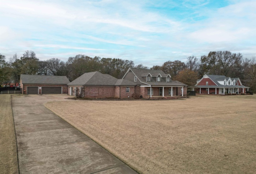 7365 OSBORN MEADOWS DR, Arlington, Tennessee 38002, 5 Bedrooms Bedrooms, 12 Rooms Rooms,3.1 BathroomsBathrooms,Residential,For Sale,OSBORN MEADOWS,10221181