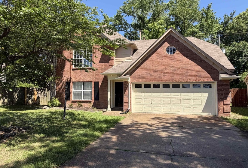 1841 BLACK BEAR CIR, Memphis, Tennessee 38016, 3 Bedroom Bedrooms, 6 Room Rooms,2.1 BathroomBathrooms,Residential,For Sale,BLACK BEAR,0,10221208