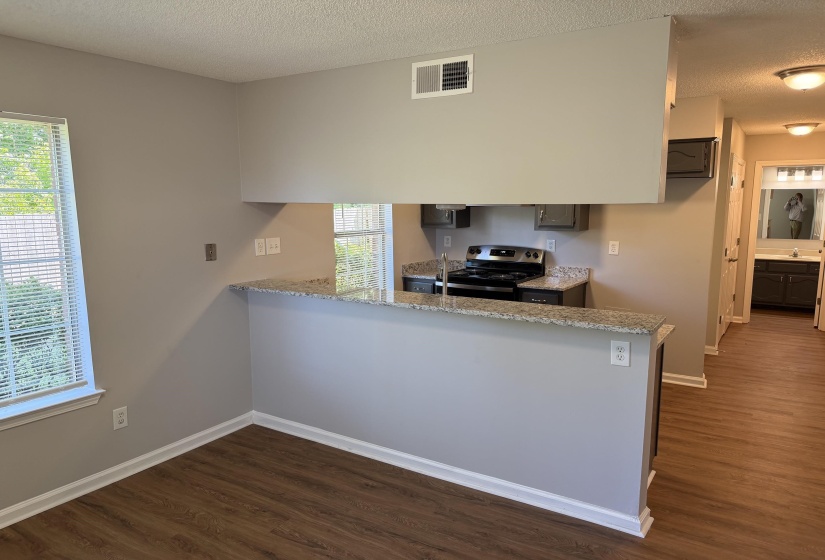1841 BLACK BEAR CIR, Memphis, Tennessee 38016, 3 Bedroom Bedrooms, 6 Room Rooms,2.1 BathroomBathrooms,Residential,For Sale,BLACK BEAR,0,10221208
