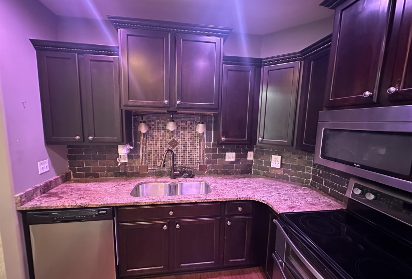 7303 WINTERBROOK LN, Memphis, Tennessee 38018, 3 Bedroom Bedrooms, 7 Room Rooms,3 BathroomBathrooms,Residential,For Sale,WINTERBROOK,0,10221210