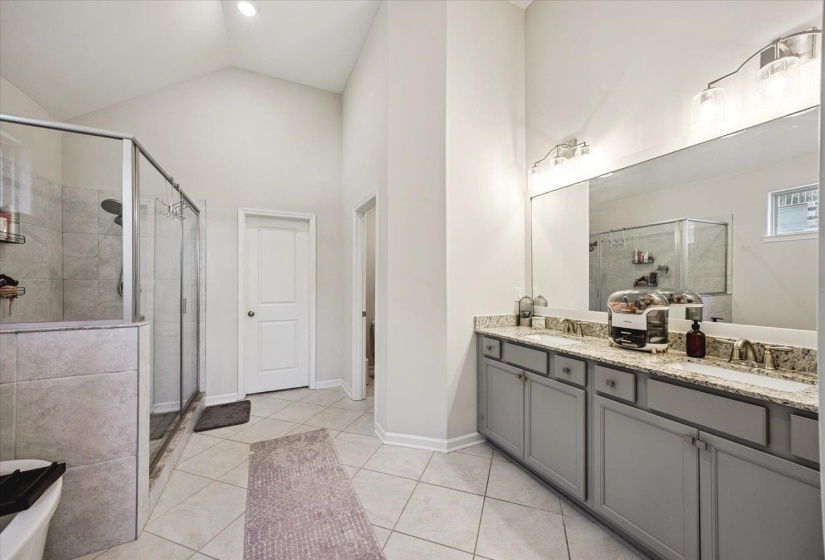 130 BRIAR HOLLOW LN, Oakland, Tennessee 38060, 3 Bedrooms Bedrooms, 6 Rooms Rooms,2 BathroomsBathrooms,Residential,For Sale,BRIAR HOLLOW,10221212
