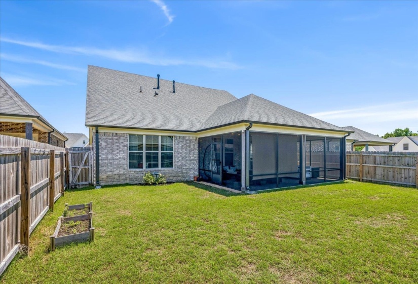 130 BRIAR HOLLOW LN, Oakland, Tennessee 38060, 3 Bedrooms Bedrooms, 6 Rooms Rooms,2 BathroomsBathrooms,Residential,For Sale,BRIAR HOLLOW,10221212