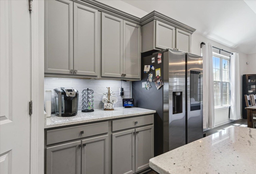 130 BRIAR HOLLOW LN, Oakland, Tennessee 38060, 3 Bedrooms Bedrooms, 6 Rooms Rooms,2 BathroomsBathrooms,Residential,For Sale,BRIAR HOLLOW,10221212