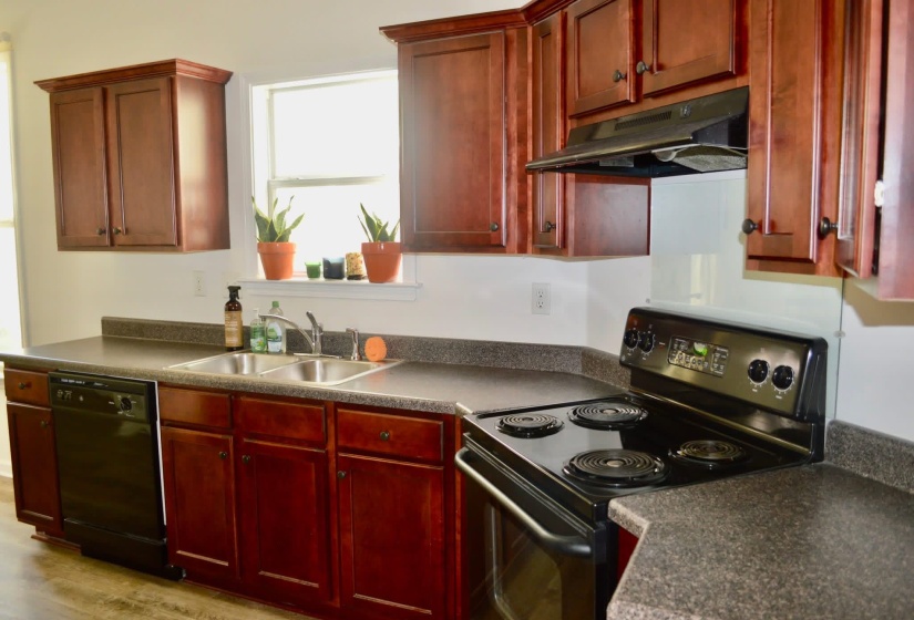 1339 HARBOR PARK DR, Memphis, Tennessee 38103, 3 Bedrooms Bedrooms, 5 Rooms Rooms,2 BathroomsBathrooms,Rental Properties,For Sale,HARBOR PARK,10221220