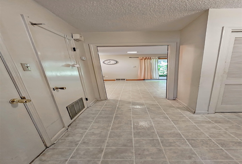 1794 GLENVIEW AVE, Memphis, Tennessee 38114, 3 Bedrooms Bedrooms, 6 Rooms Rooms,2 BathroomsBathrooms,Residential,For Sale,GLENVIEW,10221215