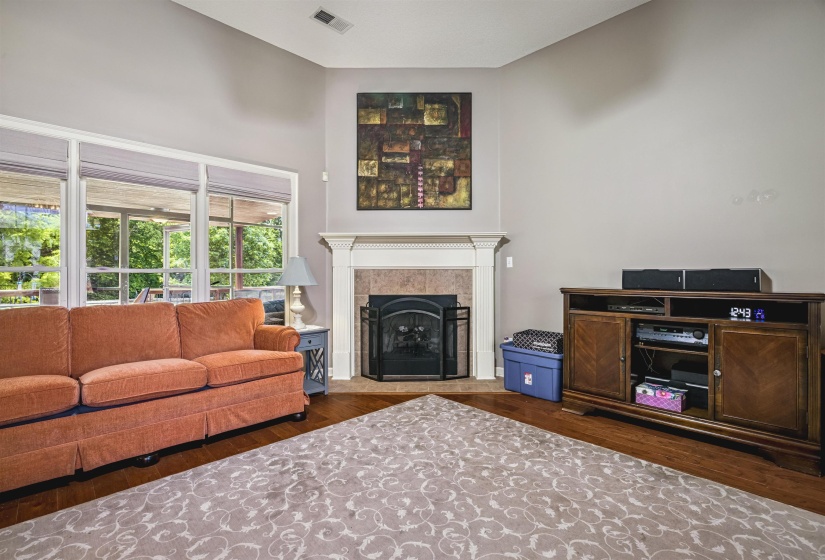 12215 CHAPEL MEADOW LN, Arlington, Tennessee 38002, 4 Bedrooms Bedrooms, 10 Rooms Rooms,2.1 BathroomsBathrooms,Residential,For Sale,CHAPEL MEADOW,10221217