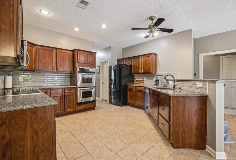 12215 CHAPEL MEADOW LN, Arlington, Tennessee 38002, 4 Bedrooms Bedrooms, 10 Rooms Rooms,2.1 BathroomsBathrooms,Residential,For Sale,CHAPEL MEADOW,10221217