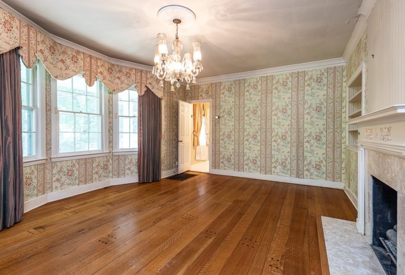 8643 POPLAR PIKE, Germantown, Tennessee 38138, 5 Bedrooms Bedrooms, 11 Rooms Rooms,3 BathroomsBathrooms,Residential,For Sale,POPLAR,10221221
