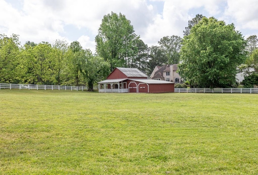 8643 POPLAR PIKE, Germantown, Tennessee 38138, 5 Bedrooms Bedrooms, 11 Rooms Rooms,3 BathroomsBathrooms,Residential,For Sale,POPLAR,10221221