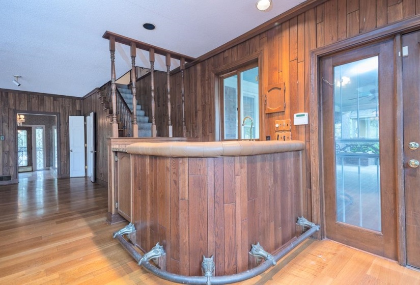 8643 POPLAR PIKE, Germantown, Tennessee 38138, 5 Bedrooms Bedrooms, 11 Rooms Rooms,3 BathroomsBathrooms,Residential,For Sale,POPLAR,10221221