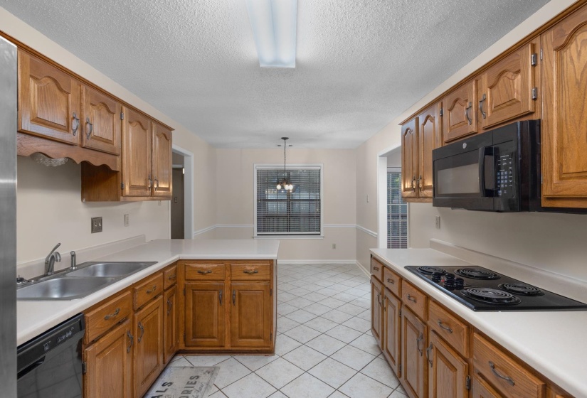 3846 THISTLE KNOLL CV, Bartlett, Tennessee 38135, 4 Bedrooms Bedrooms, 8 Rooms Rooms,2 BathroomsBathrooms,Residential,For Sale,THISTLE KNOLL,10221223
