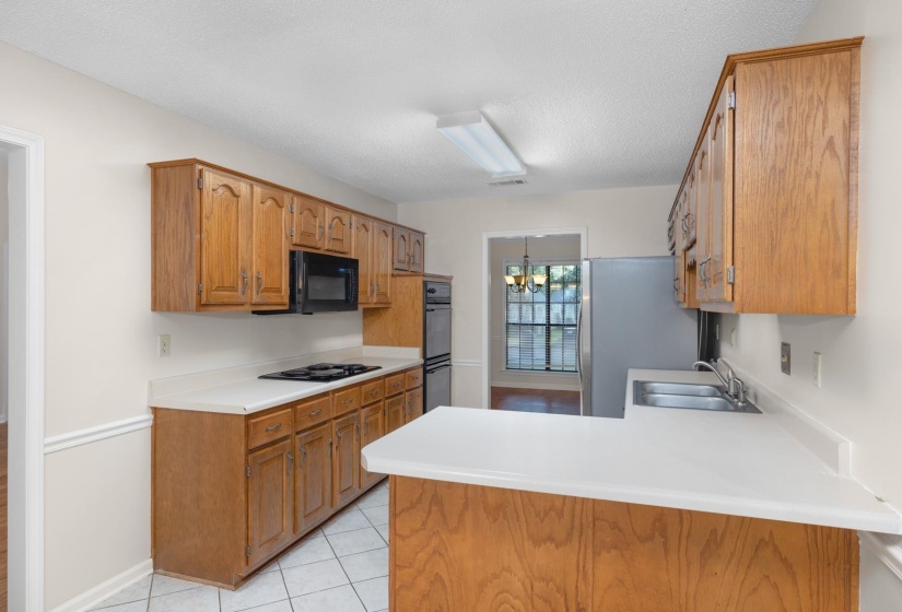 3846 THISTLE KNOLL CV, Bartlett, Tennessee 38135, 4 Bedrooms Bedrooms, 8 Rooms Rooms,2 BathroomsBathrooms,Residential,For Sale,THISTLE KNOLL,10221223
