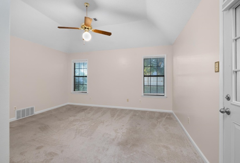 3846 THISTLE KNOLL CV, Bartlett, Tennessee 38135, 4 Bedrooms Bedrooms, 8 Rooms Rooms,2 BathroomsBathrooms,Residential,For Sale,THISTLE KNOLL,10221223