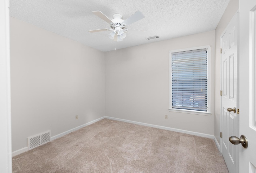 3846 THISTLE KNOLL CV, Bartlett, Tennessee 38135, 4 Bedrooms Bedrooms, 8 Rooms Rooms,2 BathroomsBathrooms,Residential,For Sale,THISTLE KNOLL,10221223