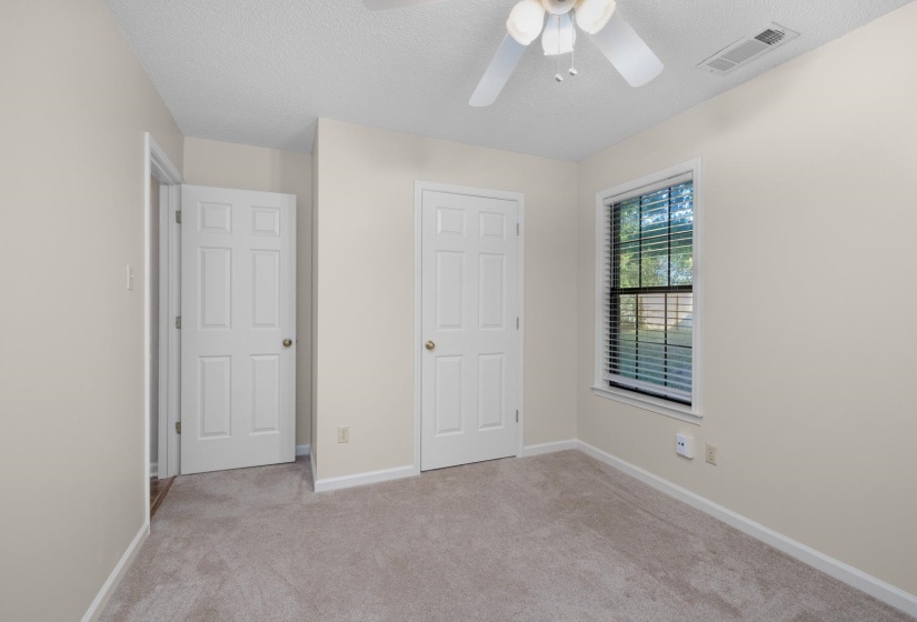 3846 THISTLE KNOLL CV, Bartlett, Tennessee 38135, 4 Bedrooms Bedrooms, 8 Rooms Rooms,2 BathroomsBathrooms,Residential,For Sale,THISTLE KNOLL,10221223