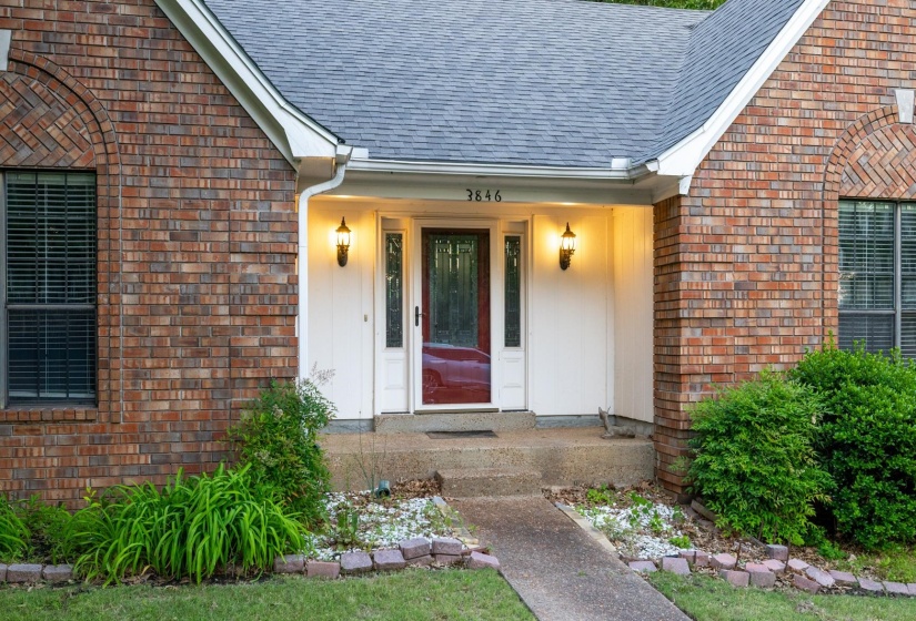 3846 THISTLE KNOLL CV, Bartlett, Tennessee 38135, 4 Bedrooms Bedrooms, 8 Rooms Rooms,2 BathroomsBathrooms,Residential,For Sale,THISTLE KNOLL,10221223