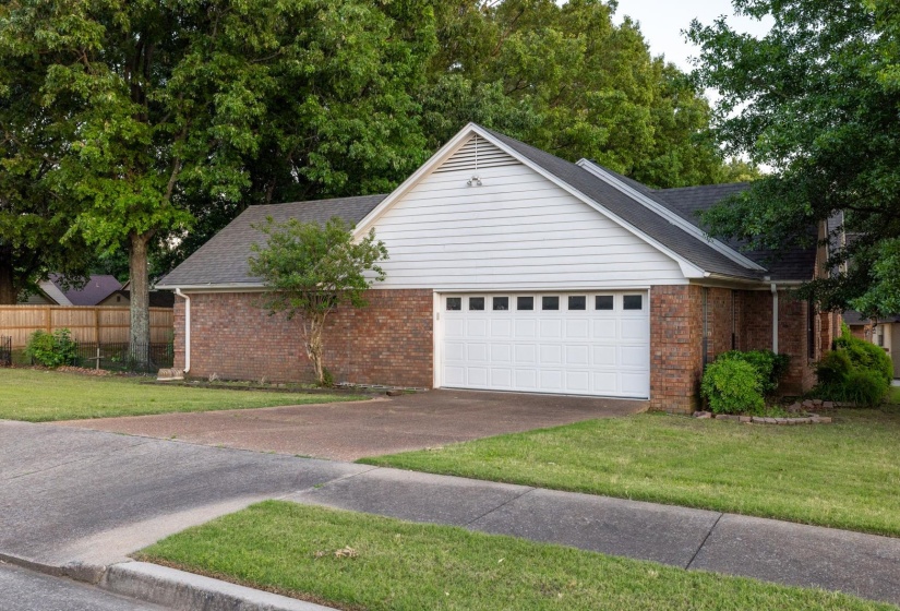 3846 THISTLE KNOLL CV, Bartlett, Tennessee 38135, 4 Bedrooms Bedrooms, 8 Rooms Rooms,2 BathroomsBathrooms,Residential,For Sale,THISTLE KNOLL,10221223
