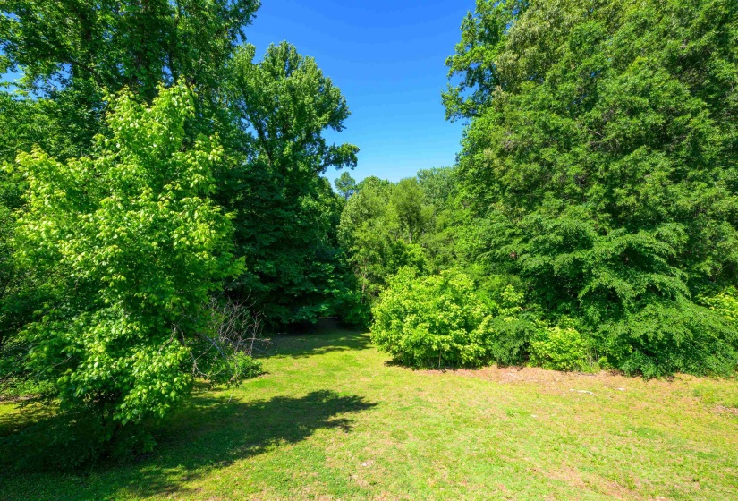 323 LAXTON LN, Munford, Tennessee 38058, 4 Bedrooms Bedrooms, 7 Rooms Rooms,3 BathroomsBathrooms,Residential,For Sale,LAXTON,10221229