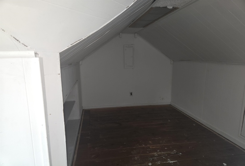 736 HOLLY ST, Memphis, Tennessee 38112, 3 Bedroom Bedrooms, 6 Room Rooms,1 BathroomBathrooms,Residential,For Sale,HOLLY,0,10221235