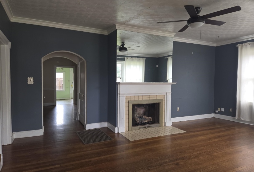 736 HOLLY ST, Memphis, Tennessee 38112, 3 Bedroom Bedrooms, 6 Room Rooms,1 BathroomBathrooms,Residential,For Sale,HOLLY,0,10221235