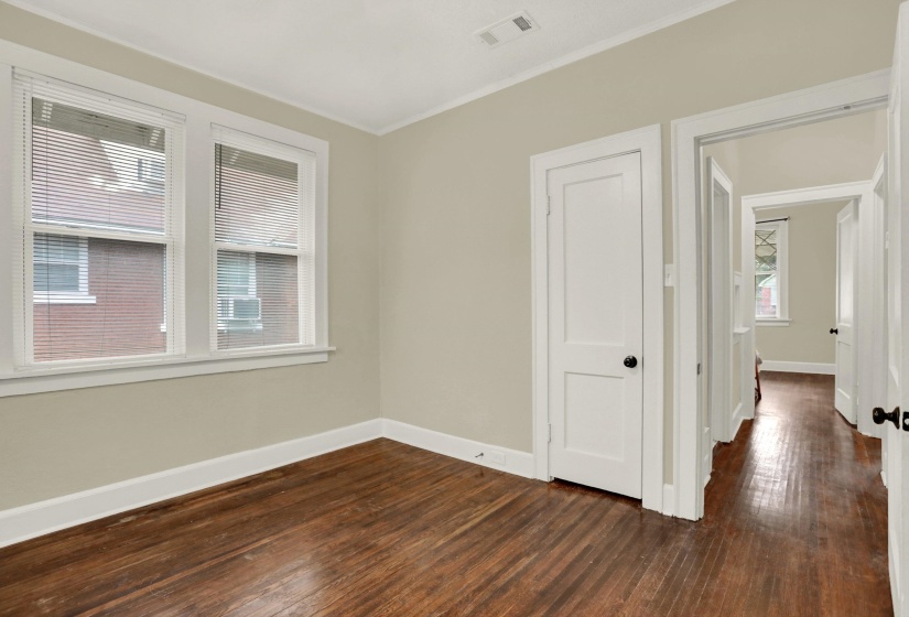 1253 BARKSDALE ST, Memphis, Tennessee 38114, 3 Bedrooms Bedrooms, 6 Rooms Rooms,2 BathroomsBathrooms,Residential,For Sale,BARKSDALE,10221239