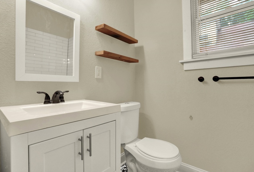 1253 BARKSDALE ST, Memphis, Tennessee 38114, 3 Bedrooms Bedrooms, 6 Rooms Rooms,2 BathroomsBathrooms,Residential,For Sale,BARKSDALE,10221239