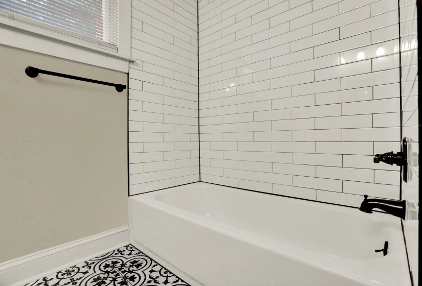 1253 BARKSDALE ST, Memphis, Tennessee 38114, 3 Bedrooms Bedrooms, 6 Rooms Rooms,2 BathroomsBathrooms,Residential,For Sale,BARKSDALE,10221239