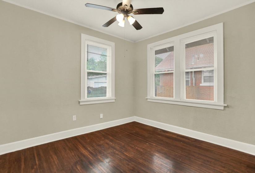 1253 BARKSDALE ST, Memphis, Tennessee 38114, 3 Bedrooms Bedrooms, 6 Rooms Rooms,2 BathroomsBathrooms,Residential,For Sale,BARKSDALE,10221239