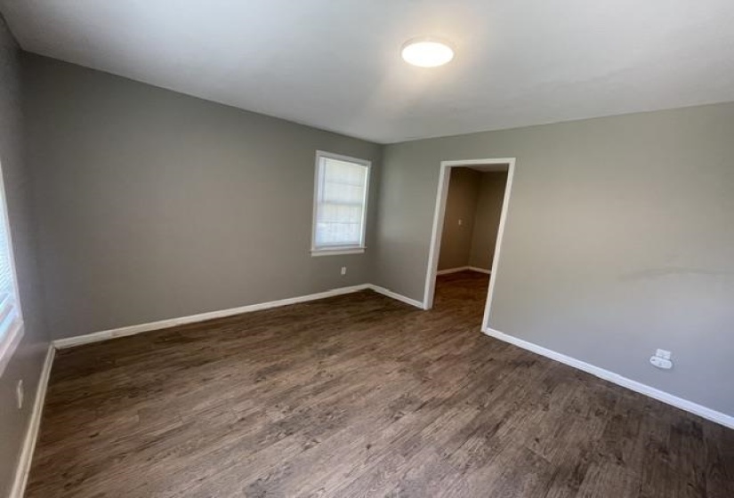 1572 HANAUER ST, Memphis, Tennessee 38109-1540, 1 Bedroom Bedrooms, 4 Room Rooms,1 BathroomBathrooms,Rental Properties,For Sale,HANAUER,0,10221250