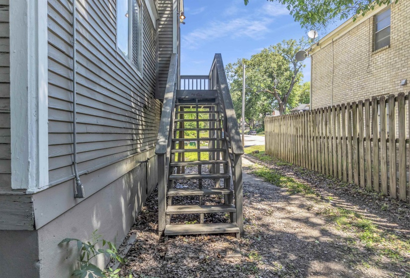 1577 COURT AVE, Memphis, Tennessee 38104, 0 , 0 ,0,Multi-family,For Sale,COURT,0,10221256