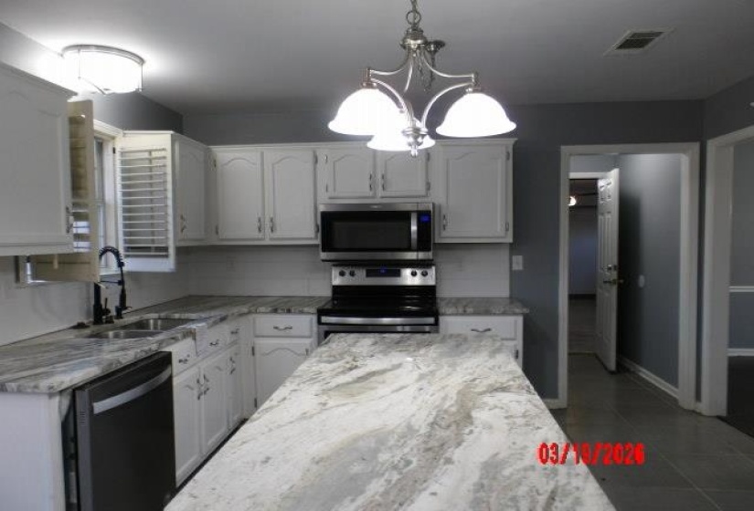 8275 CYPRESS BEND CV, Unincorporated, Tennessee 38125, 4 Bedrooms Bedrooms, 7 Rooms Rooms,2.1 BathroomsBathrooms,Residential,For Sale,CYPRESS BEND,10217209