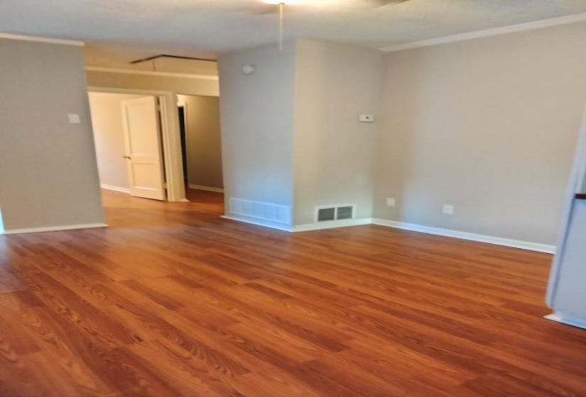 2797 MONTAGUE AVE, Memphis, Tennessee 38114, 3 Bedroom Bedrooms, 6 Room Rooms,2.2 BathroomBathrooms,Residential,For Sale,MONTAGUE,0,10221251