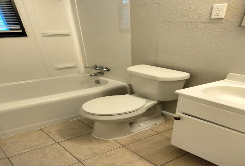2797 MONTAGUE AVE, Memphis, Tennessee 38114, 3 Bedroom Bedrooms, 6 Room Rooms,2.2 BathroomBathrooms,Residential,For Sale,MONTAGUE,0,10221251