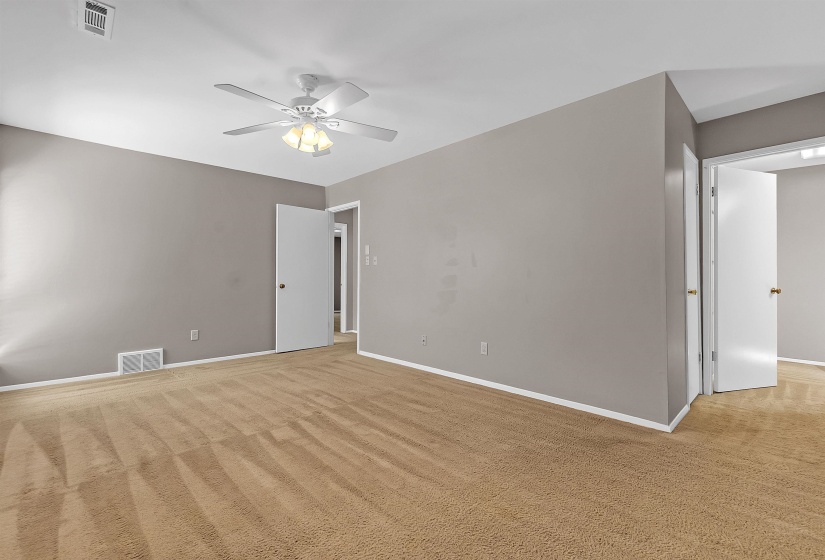 716 EVENTIDE DR, Memphis, Tennessee 38120, 4 Bedroom Bedrooms, 5 Room Rooms,2.1 BathroomBathrooms,Residential,For Sale,EVENTIDE,0,10221252