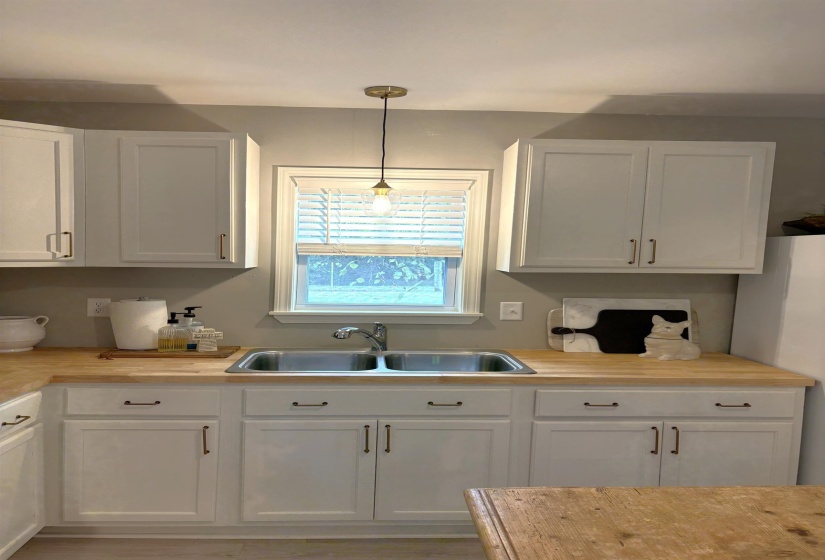 1660 RAILROAD DR, Somerville, Tennessee 38068, 3 Bedroom Bedrooms, 7 Room Rooms,1 BathroomBathrooms,Residential,For Sale,RAILROAD,0,10221255