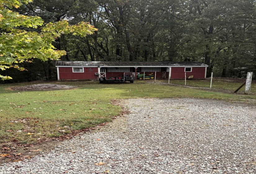 1660 RAILROAD DR, Somerville, Tennessee 38068, 3 Bedroom Bedrooms, 7 Room Rooms,1 BathroomBathrooms,Residential,For Sale,RAILROAD,0,10221255