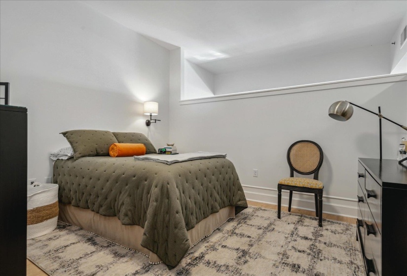 648 RIVERSIDE DR, Memphis, Tennessee 38103, 1 Bedroom Bedrooms, 3 Room Rooms,1 BathroomBathrooms,Residential,For Sale,RIVERSIDE,0,10221270
