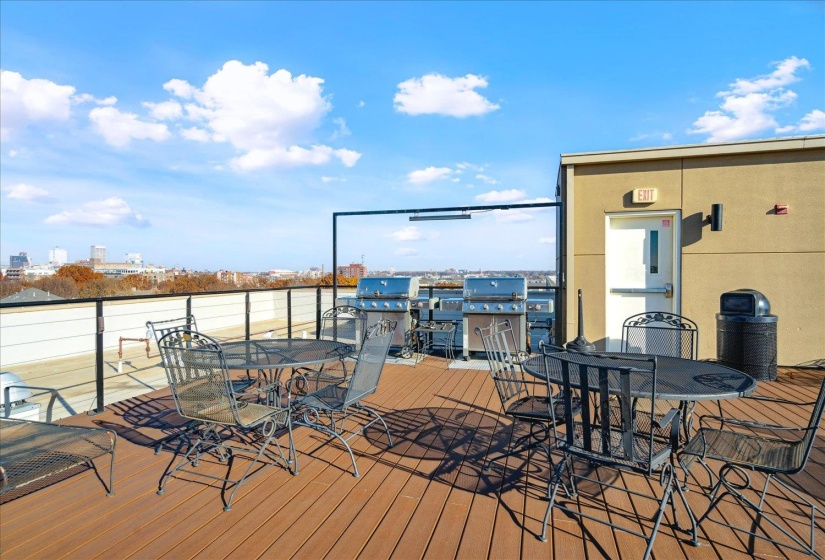 648 RIVERSIDE DR, Memphis, Tennessee 38103, 1 Bedroom Bedrooms, 3 Room Rooms,1 BathroomBathrooms,Residential,For Sale,RIVERSIDE,0,10221270