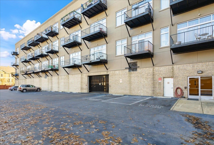 648 RIVERSIDE DR, Memphis, Tennessee 38103, 1 Bedroom Bedrooms, 3 Room Rooms,1 BathroomBathrooms,Residential,For Sale,RIVERSIDE,0,10221270