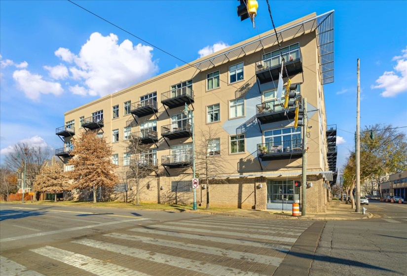 648 RIVERSIDE DR, Memphis, Tennessee 38103, 1 Bedroom Bedrooms, 3 Room Rooms,1 BathroomBathrooms,Residential,For Sale,RIVERSIDE,0,10221270
