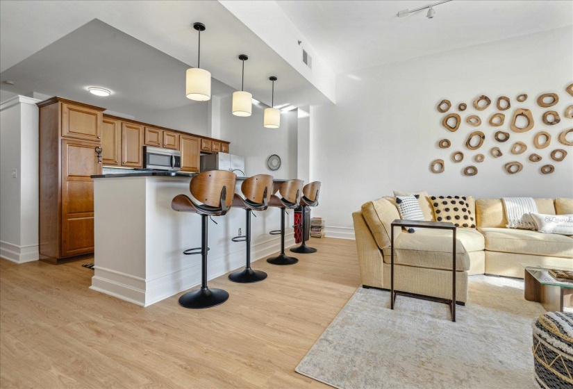 648 RIVERSIDE DR, Memphis, Tennessee 38103, 1 Bedroom Bedrooms, 3 Room Rooms,1 BathroomBathrooms,Residential,For Sale,RIVERSIDE,0,10221270