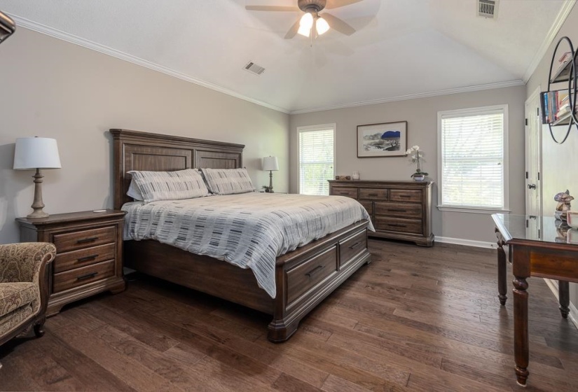 5035 LOOSAHATCHIE DR, Bartlett, Tennessee 38135, 4 Bedroom Bedrooms, 8 Room Rooms,2.1 BathroomBathrooms,Residential,For Sale,LOOSAHATCHIE,0,10221272