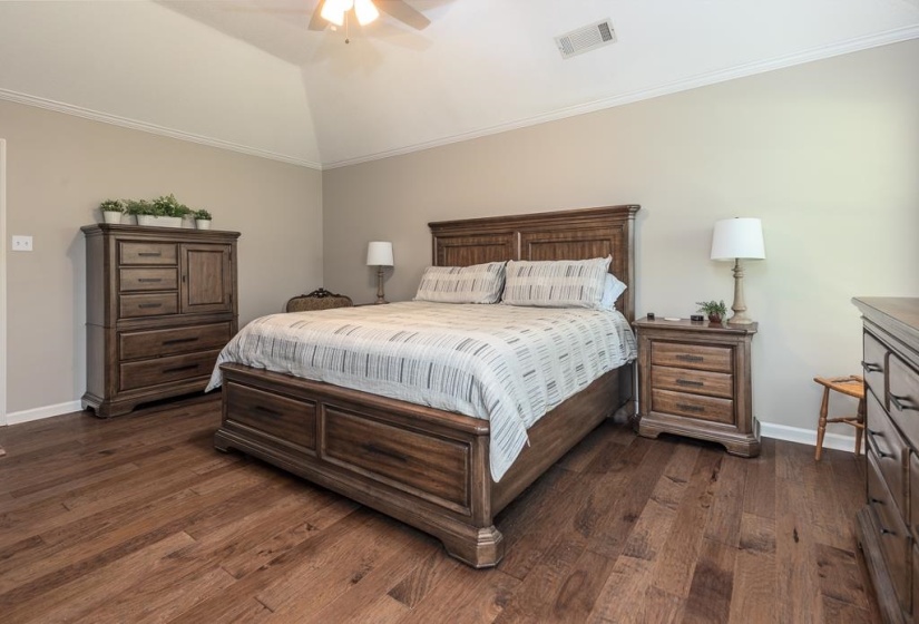 5035 LOOSAHATCHIE DR, Bartlett, Tennessee 38135, 4 Bedroom Bedrooms, 8 Room Rooms,2.1 BathroomBathrooms,Residential,For Sale,LOOSAHATCHIE,0,10221272