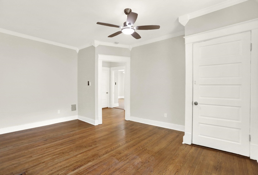1619 EASTMORELAND AVE, Memphis, Tennessee 38104, 4 Bedroom Bedrooms, 8 Room Rooms,2.1 BathroomBathrooms,Residential,For Sale,EASTMORELAND,0,10221279