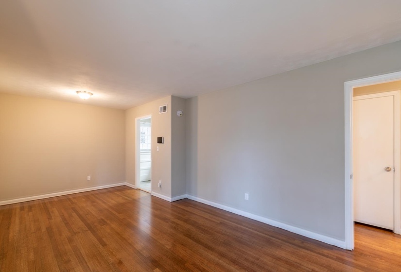 5121 GINGER CIR, Memphis, Tennessee 38118, 3 Bedrooms Bedrooms, 7 Rooms Rooms,1.1 BathroomsBathrooms,Rental Properties,For Sale,GINGER,10220372