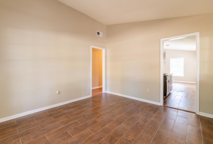 8106 ELMBROOK DR, Southaven, Mississippi 38671-4810, 2 Bedroom Bedrooms, 5 Room Rooms,0,Rental Properties,For Sale,ELMBROOK,0,10220373