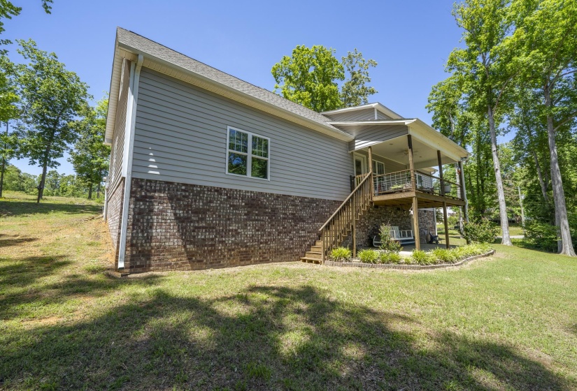 127 SYCAMORE ST, Adamsville, Tennessee 38310, 3 Bedrooms Bedrooms, 8 Rooms Rooms,2.1 BathroomsBathrooms,Residential,For Sale,SYCAMORE,10221303