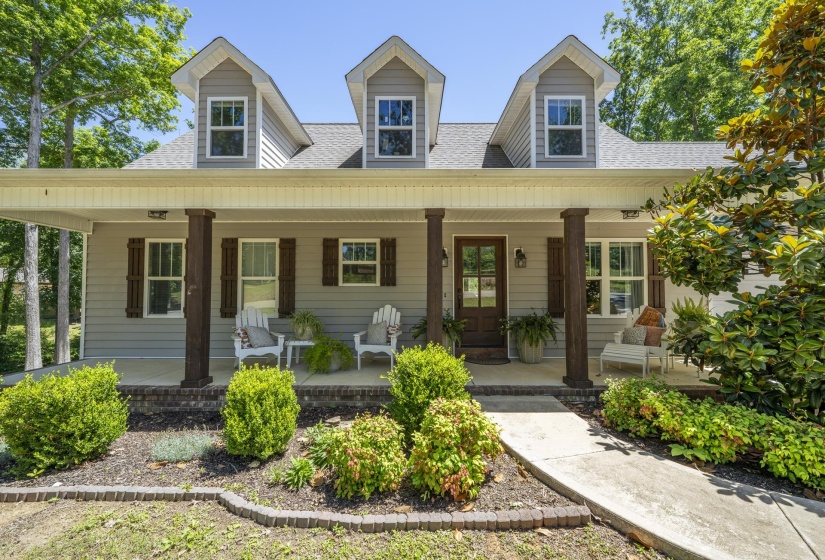 127 SYCAMORE ST, Adamsville, Tennessee 38310, 3 Bedrooms Bedrooms, 8 Rooms Rooms,2.1 BathroomsBathrooms,Residential,For Sale,SYCAMORE,10221303