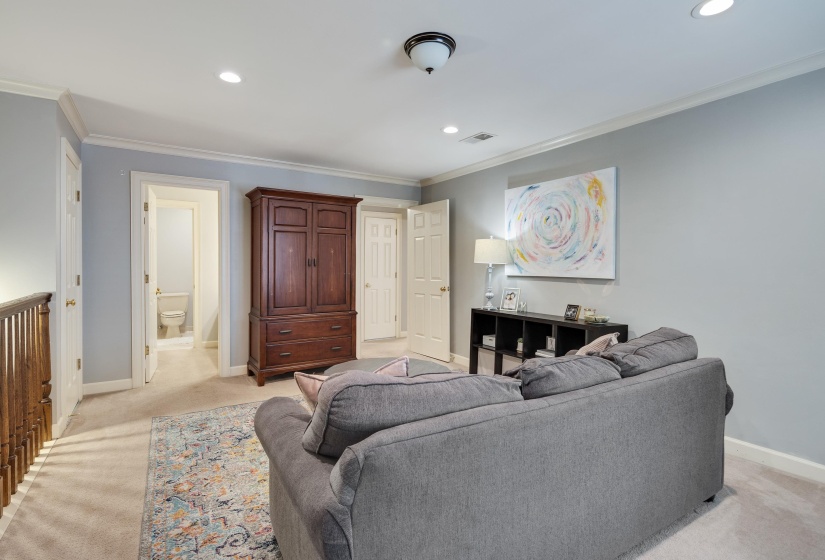 8701 MAPLE CREEK CV, Germantown, Tennessee 38139, 4 Bedrooms Bedrooms, 8 Rooms Rooms,3.1 BathroomsBathrooms,Residential,For Sale,MAPLE CREEK,10221319